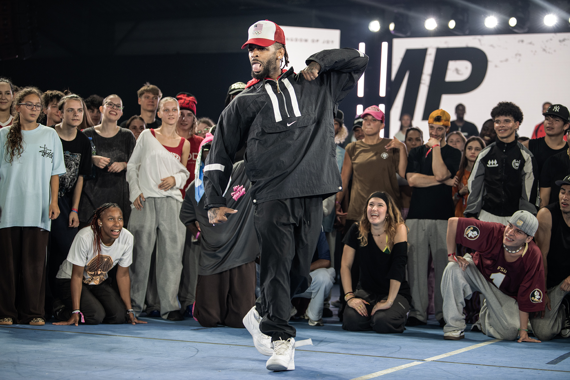 Taiwan Williams performing in an arena